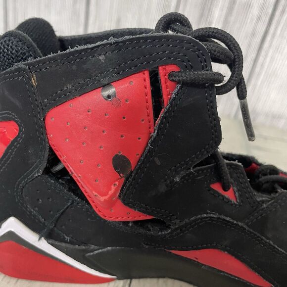 Nike Air Jordan Boys True Flight CU4934-001 Red Black Sneaker Shoes Size 7Y - Picture 7 of 8